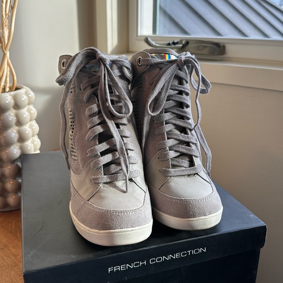 Women’s French Connection Marla Wedge Sneaker Size 39 - Picture 1 of 9